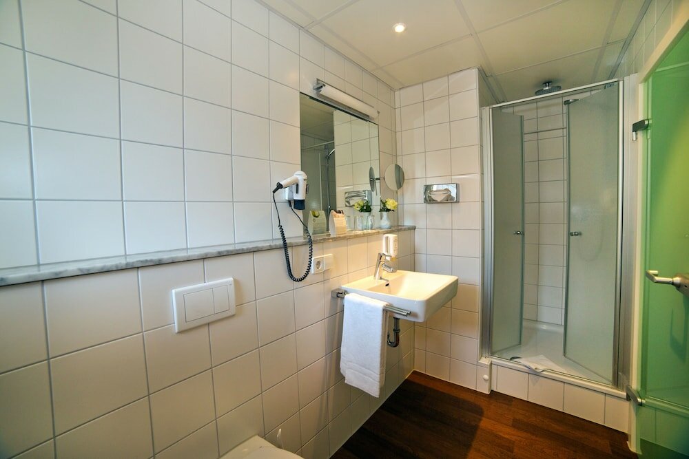 Фото Stadthotel Freiburg