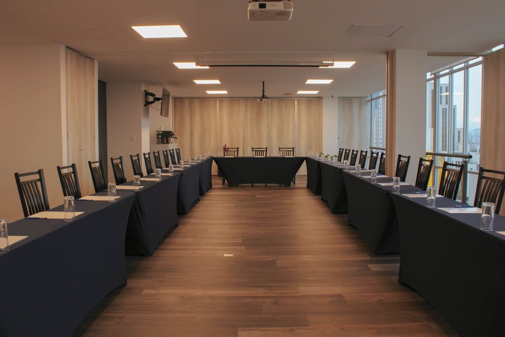 Фото Hotel Fontan Reforma