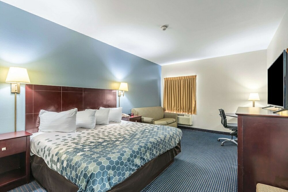 Фото Econo Lodge Inn & Suites Pritchard Road North Little Rock