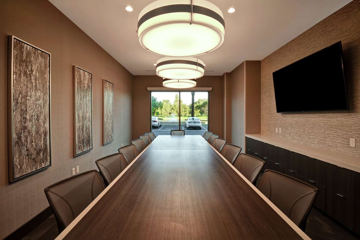 Фото Home2 Suites by Hilton Los Angeles Montebello