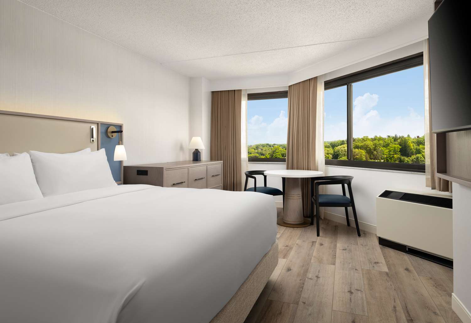 Фото Sonesta White Plains Downtown