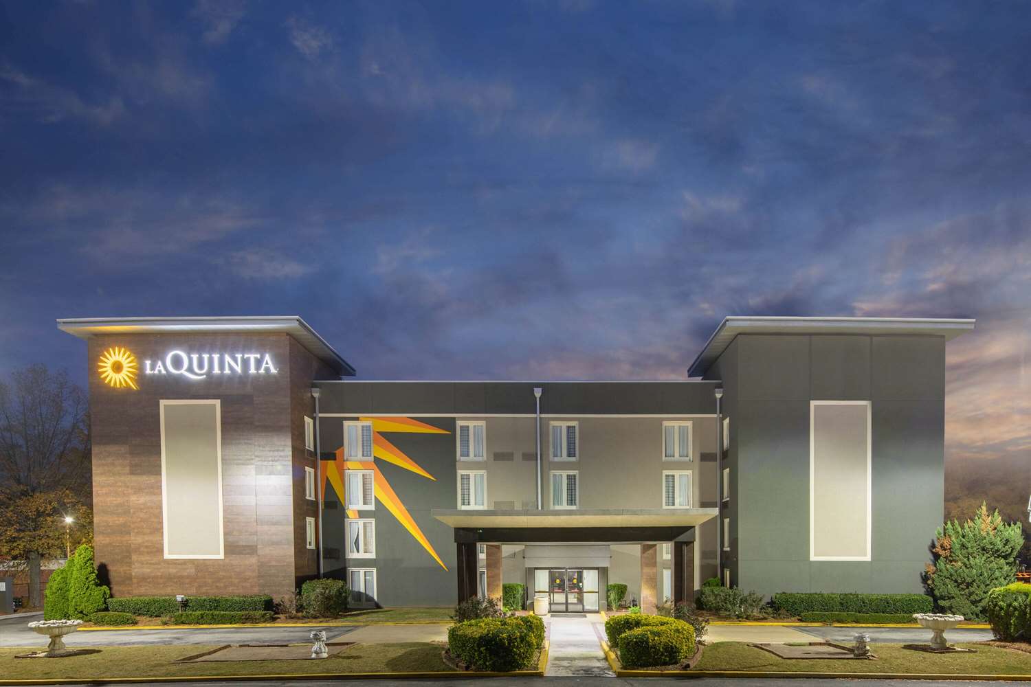 Фото La Quinta Inn & Suites by Wyndham Atlanta Airport South