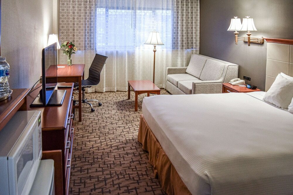 Фото Comfort Inn & Suites Downtown Tacoma