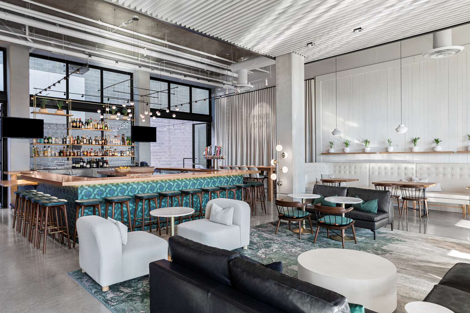 Фото The Fort Sutter Sacramento, Tapestry Collection by Hilton