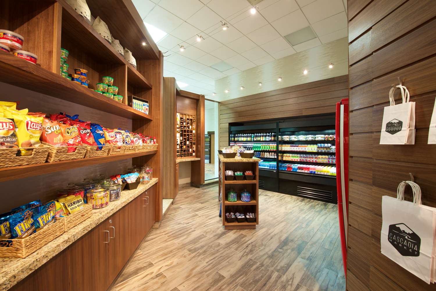 Фото Embassy Suites by Hilton Portland Washington Square