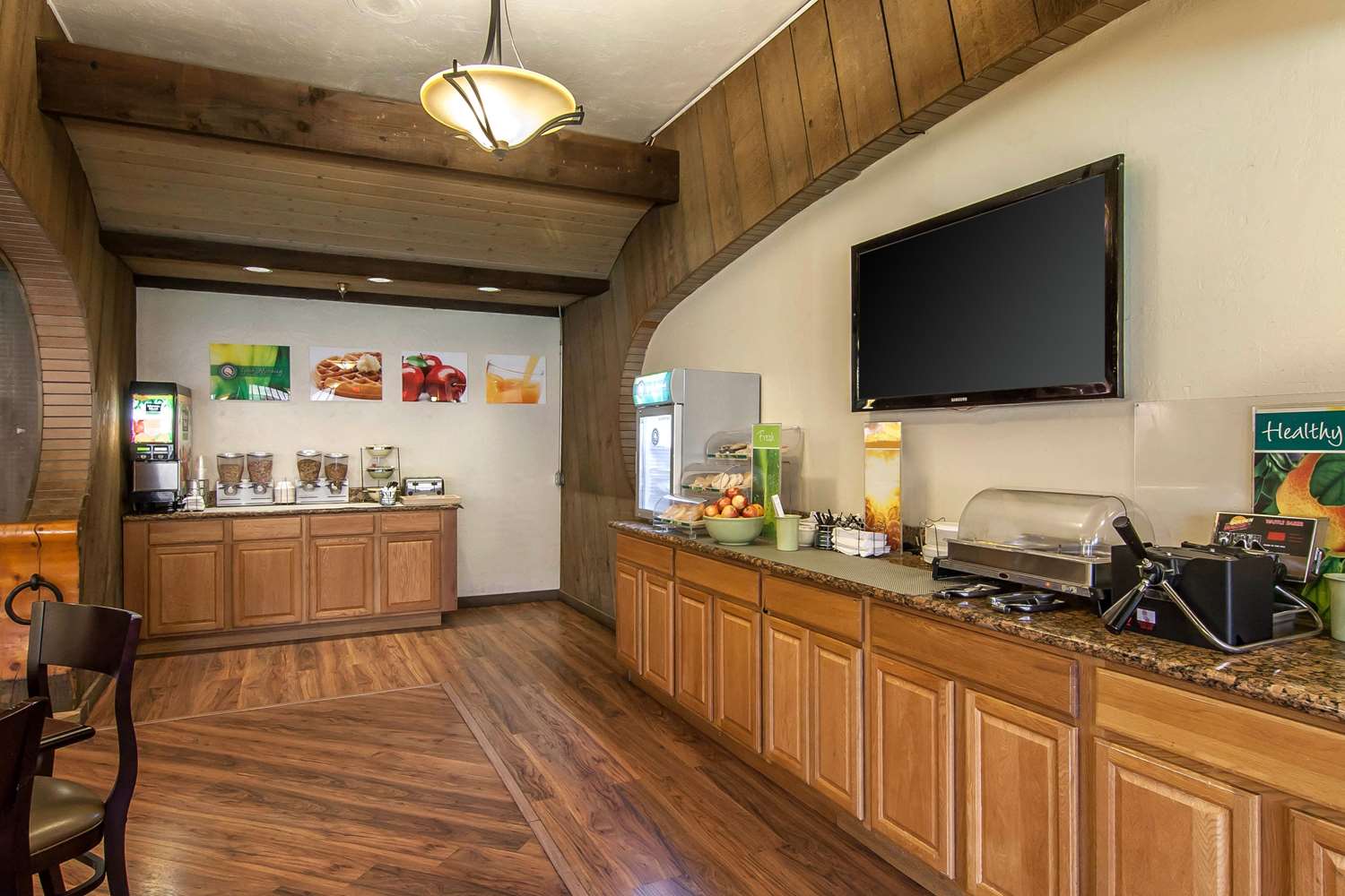 Фото Quality Inn & Suites at Coos Bay