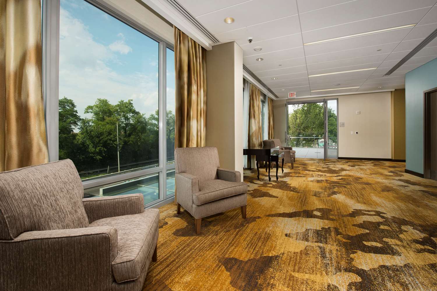 Фото Hampton Inn Washington Dc NoMa Union Station