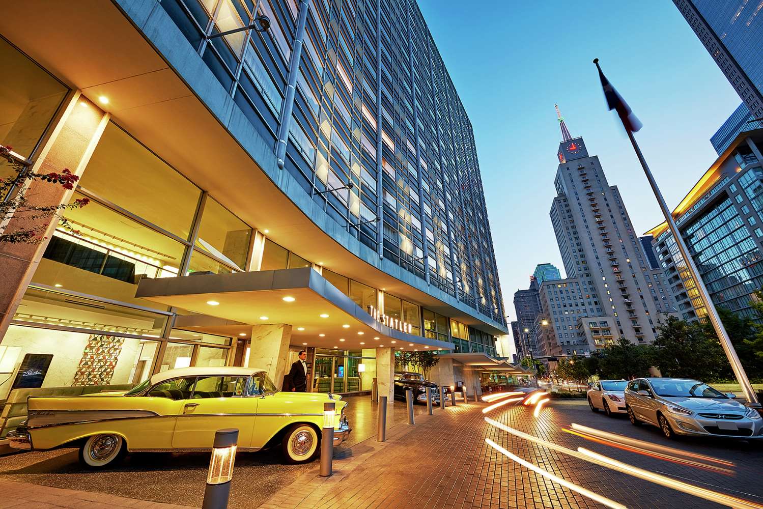 Фото The Statler Dallas Curio Collection by Hilton