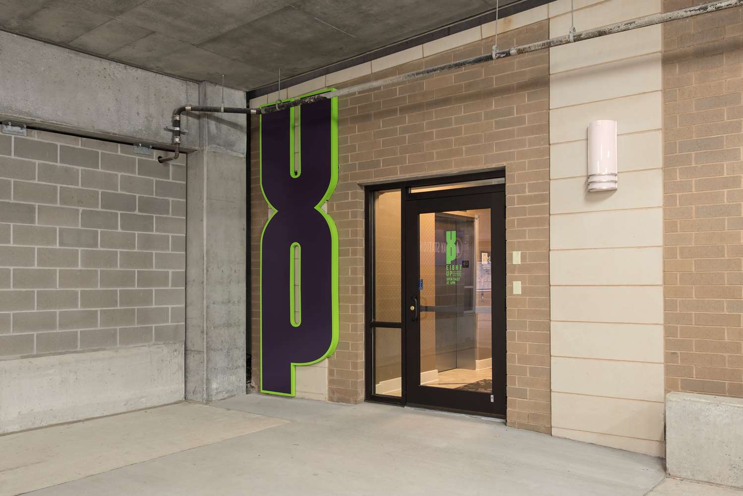 Фото Hilton Garden Inn Louisville Downtown