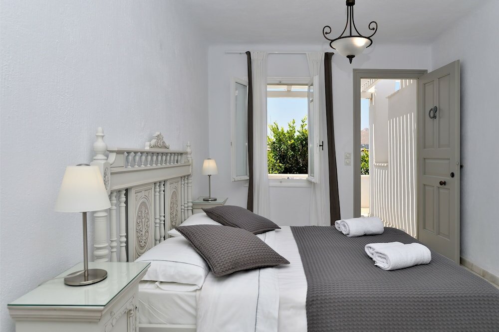 Фото Parian Lithos