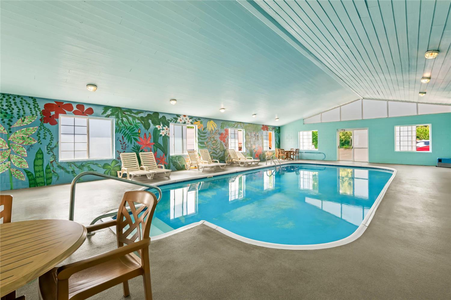 Фото Quality Inn & Suites