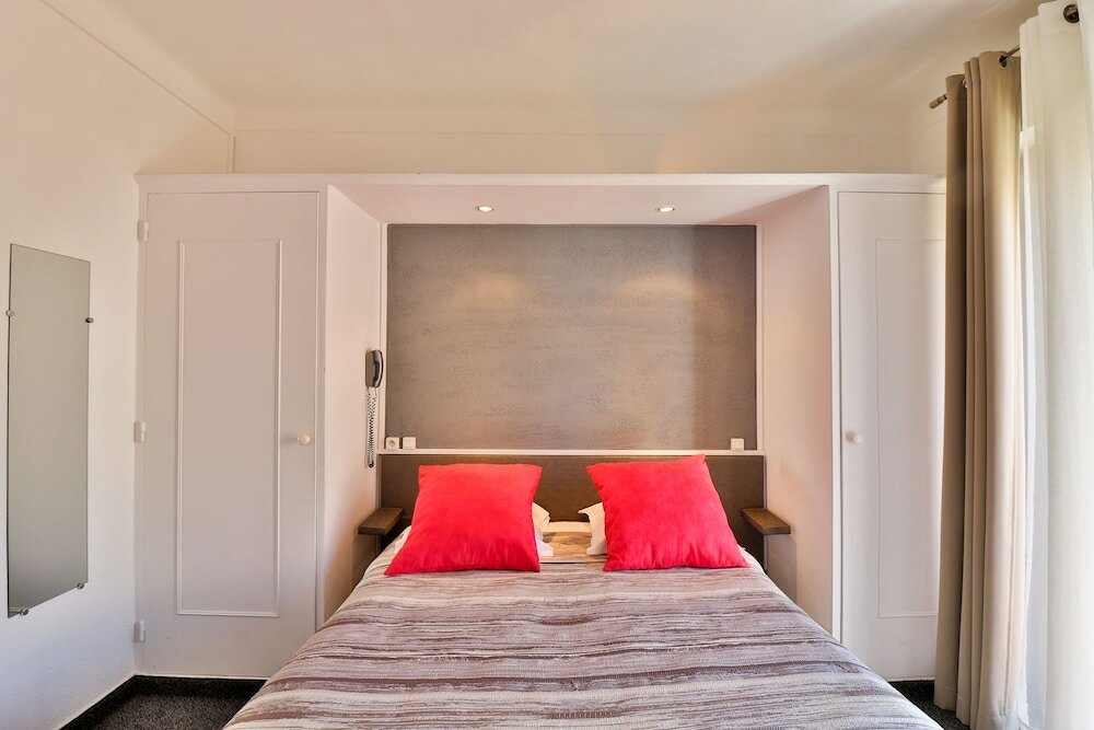 Фото Hôtel Le Chardon Bleu