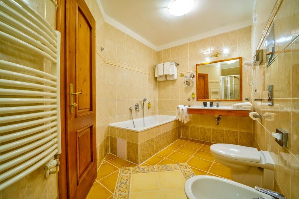 Фото Josephine Old Town Square Hotel - Czech Leading Hotels