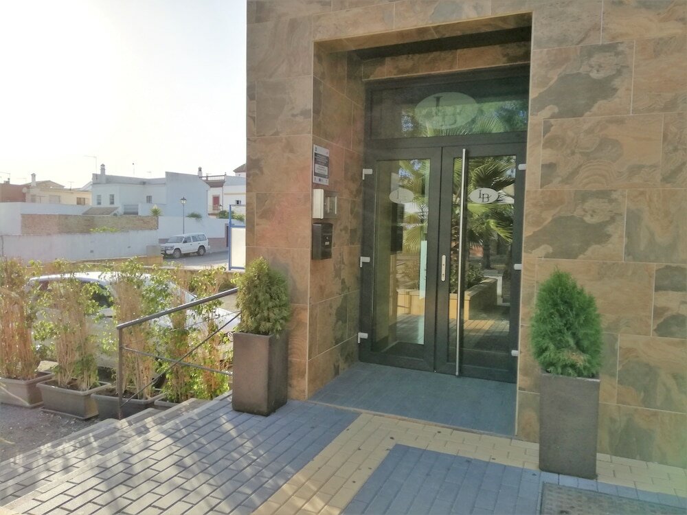 Фото Lb Lebrija Hotel