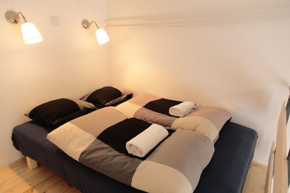 Фото Maverick Hostel & Ensuites