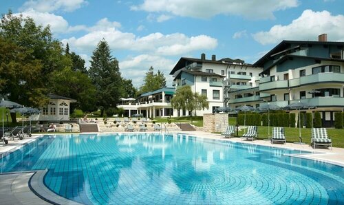 Внешний вид отеля Hotel Tanneck в Бад-Вёрисхофене, фото 1