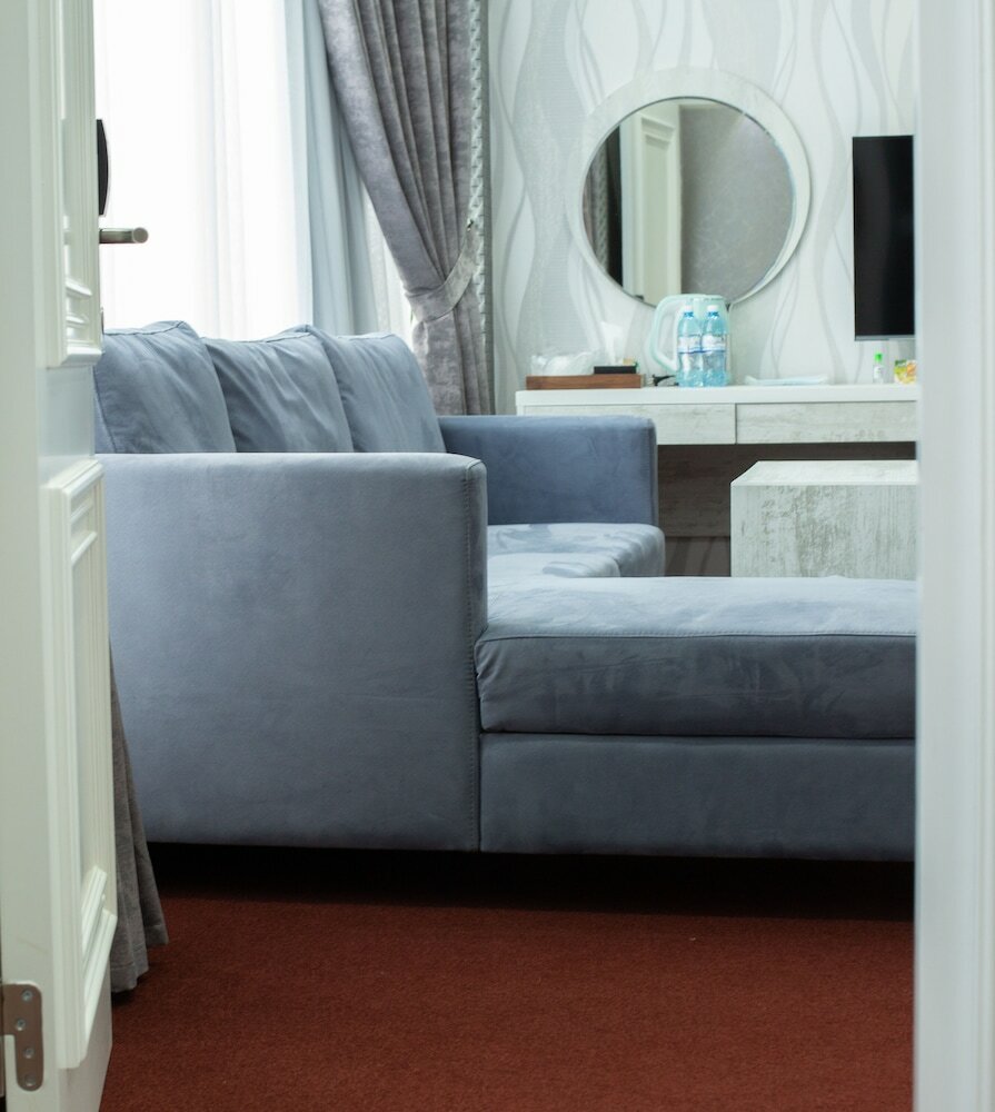 Фото Home Suites Baku — Halal Hotel