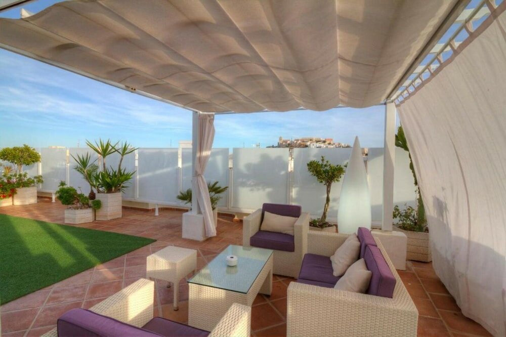 Фото Hotel Royal Plaza