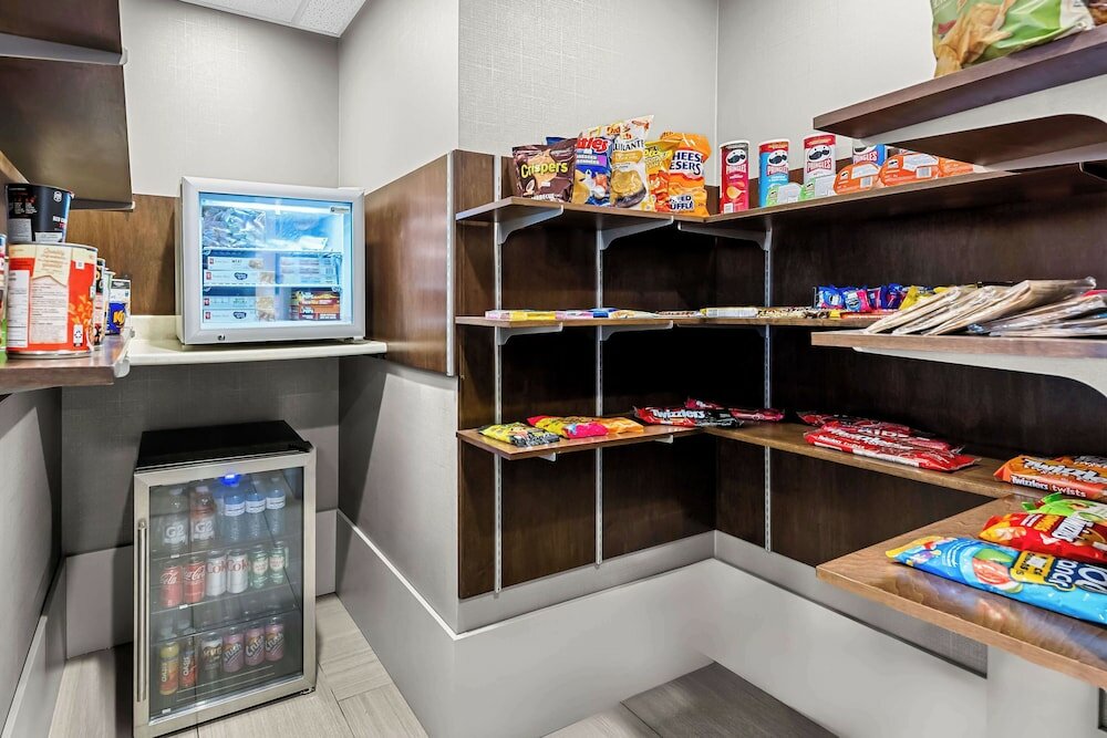 Фото Best Western Plus Airdrie Gateway