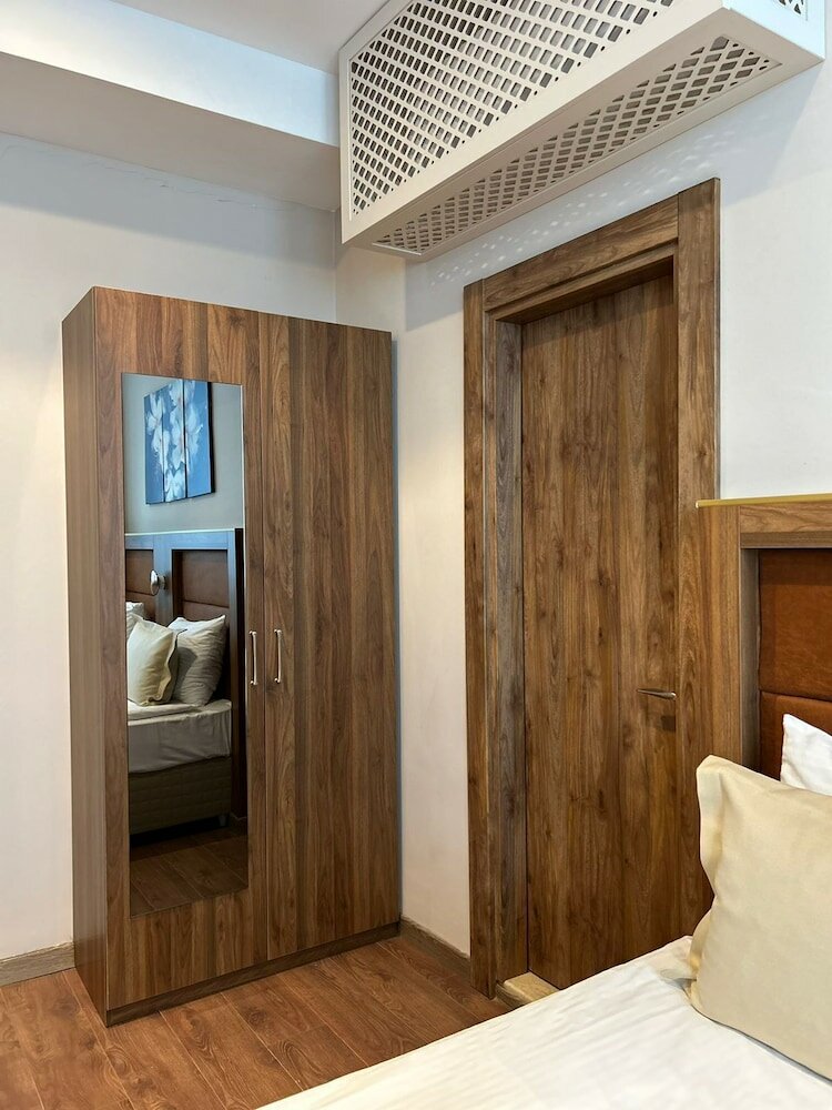 Фото Metro Sky Tower Batumi