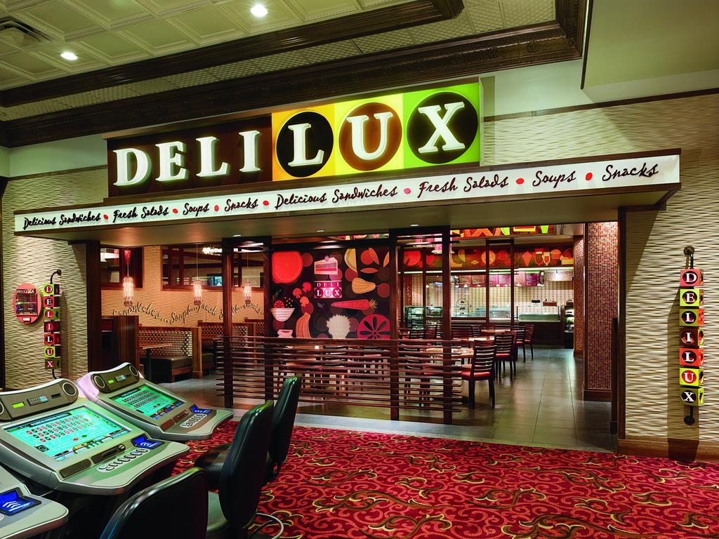 Фото Ameristar Casino Hotel Kansas City