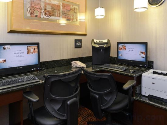 Фото Hampton Inn College Park