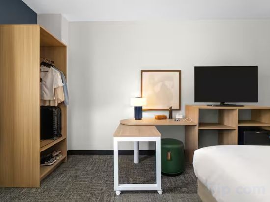 Фото Comfort Inn & Suites Airport Dulles - Gateway