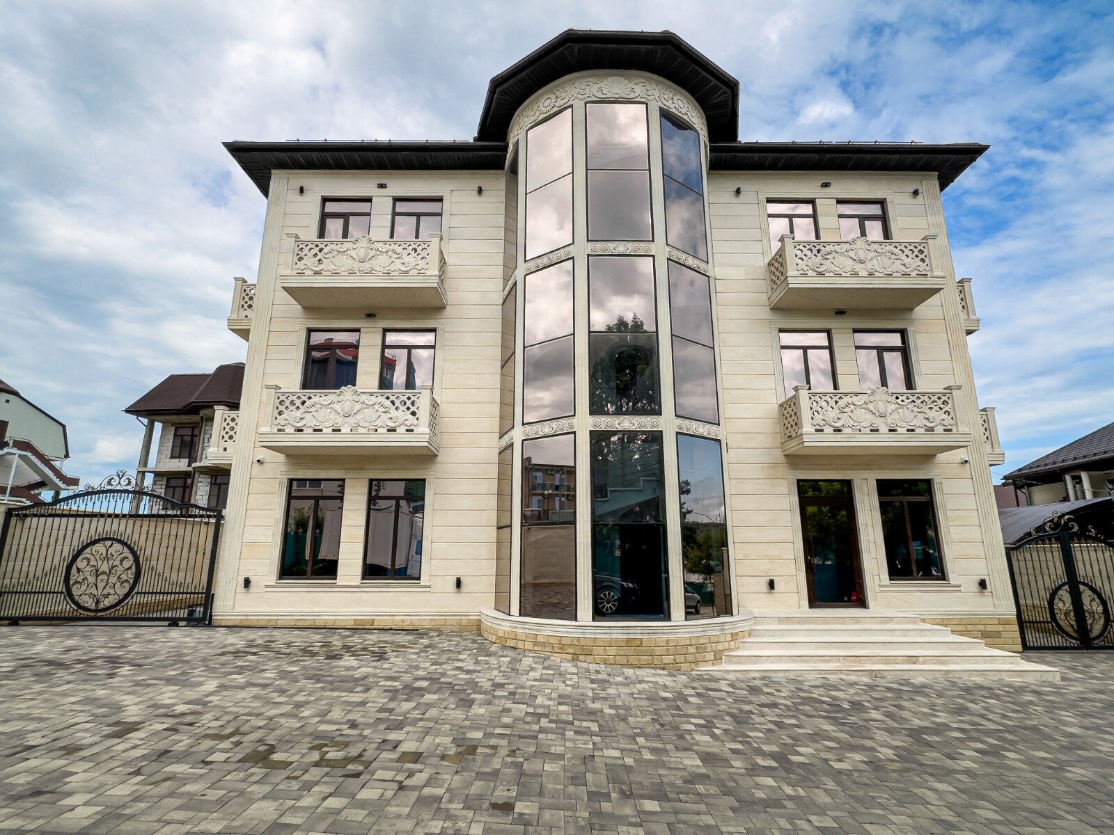 Фото Дворец Солнца