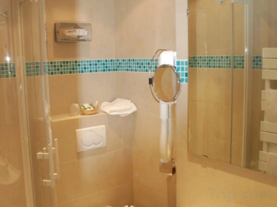 Фото Hotel de la Fontaine