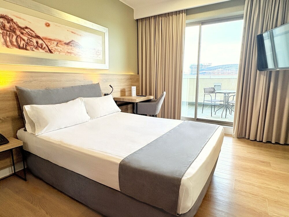 Фото Eurohotel Barcelona Gran VIA Fira