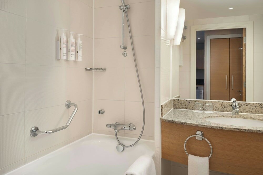 Фото Marriott Executive Apartments London, Canary Wharf