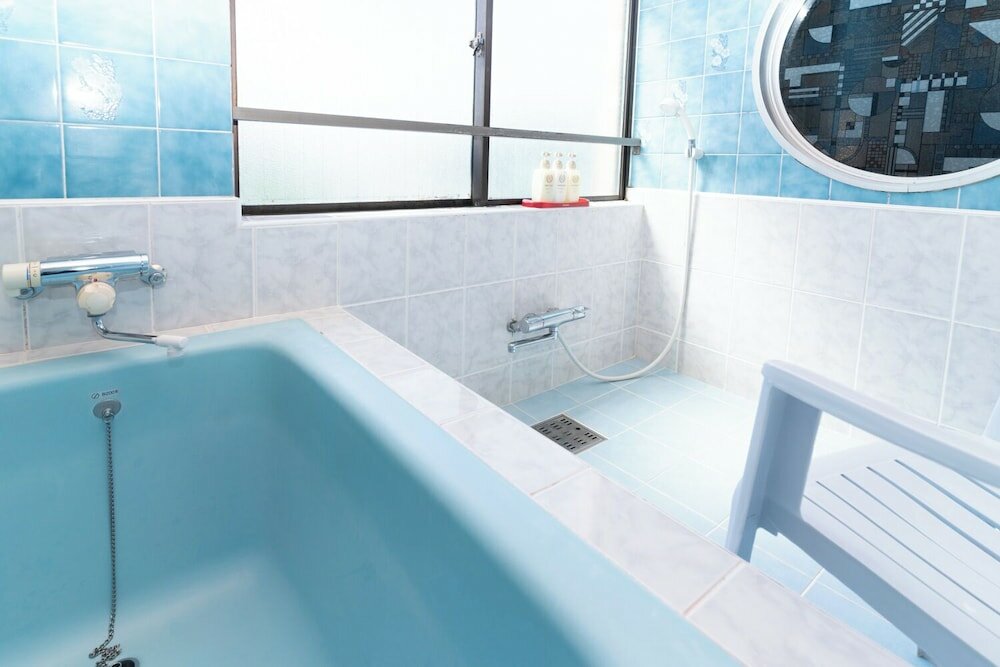 Фото Tokyo Guesthouse Oji Music Lounge