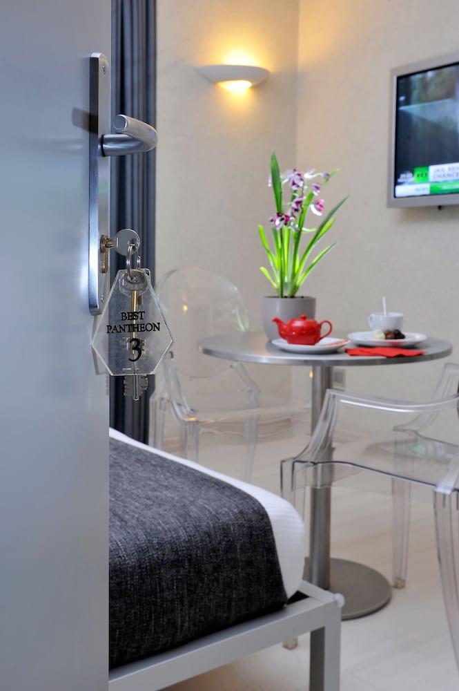 Фото Best Pantheon B&b