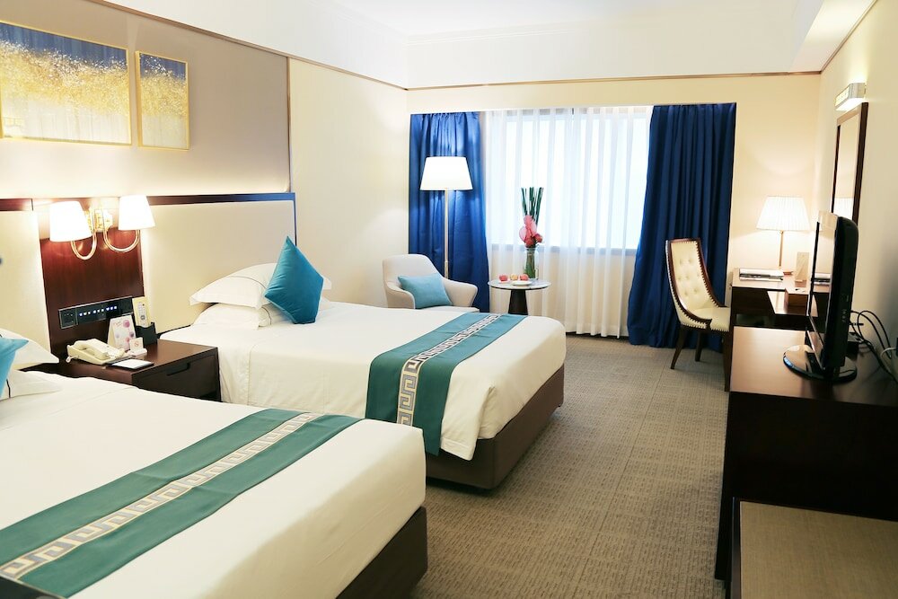 Фото Asia International Hotel Guangzhou