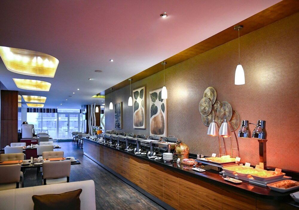 Фото Swiss-Belhotel Seef Bahrain