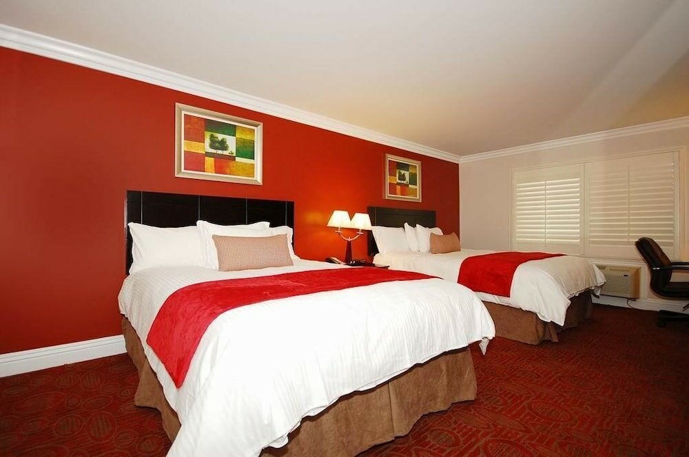 Фото Best Western Burbank Airport Inn