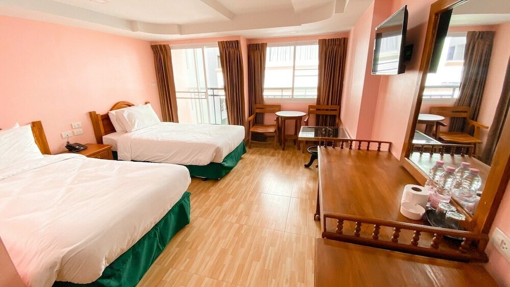 Фото A. A. Pattaya Golden Beach Hotel