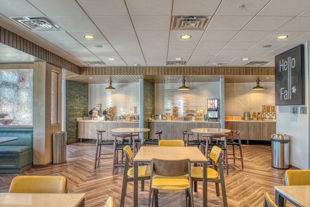 Фото Fairfield Inn & Suites by Marriott Appleton