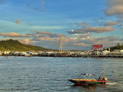 Внешний вид отеля Radisson Hotel Brunei Darussalam в Бандар-Сери-Бегаване, фото 5