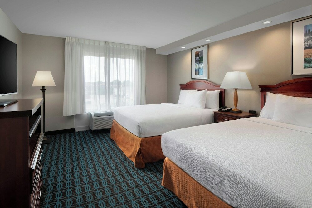 Фото Fairfield Inn & Suites by Marriott Waco North