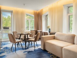 Гостиница V Hotel&Rooftop Lounge