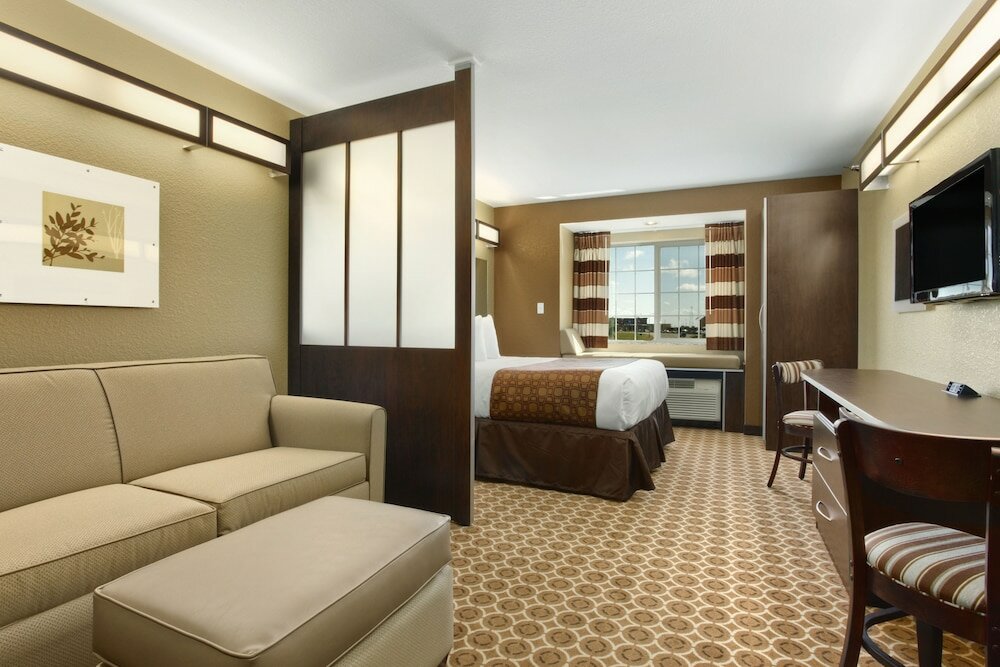 Фото Microtel Inn & Suites by Wyndham Dickinson