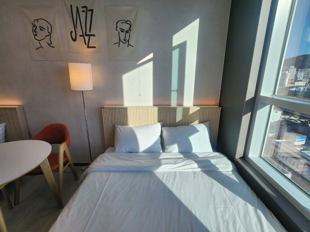 Фото The Bayment Residence