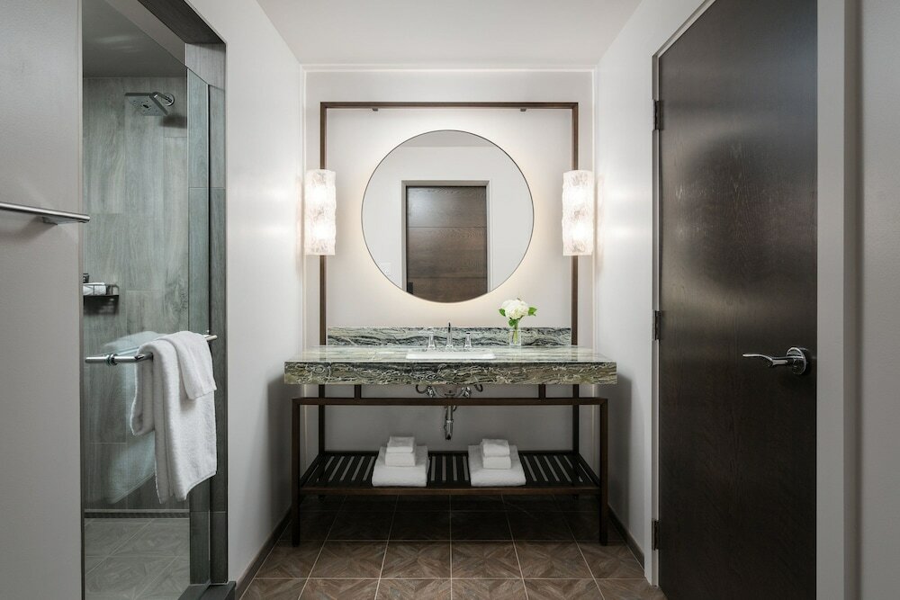 Фото Grand Bohemian Lodge Greenville Autograph Collection