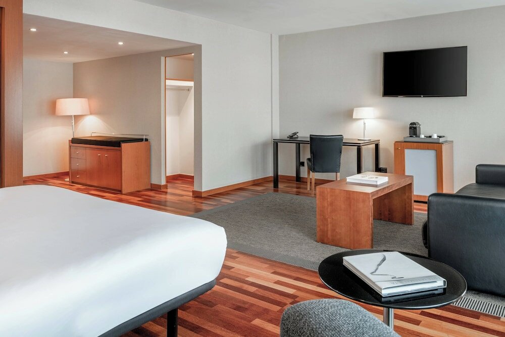 Фото Ac Hotel La Rioja by Marriott