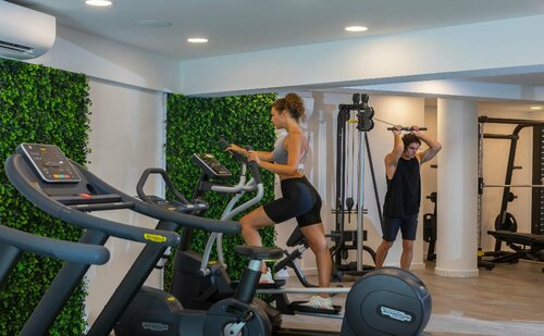 Гостиница Leonardo Crystal Cove Hotel & Spa by the Sea на Северном Кипре