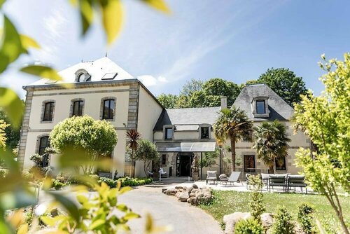 Гостиница Hotel The Originals Manoir des Indes в Кемпере