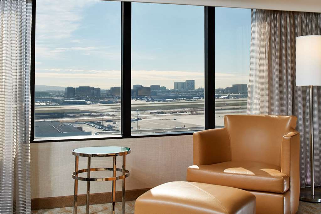 Фото Hilton Los Angeles Airport