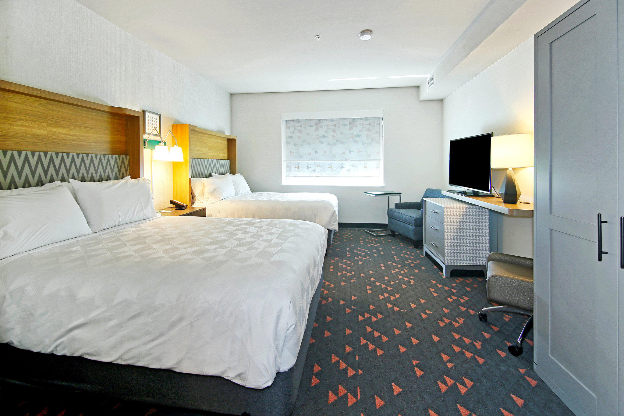 Фото Holiday Inn Hotel & Suites Calgary Airport North by IHG