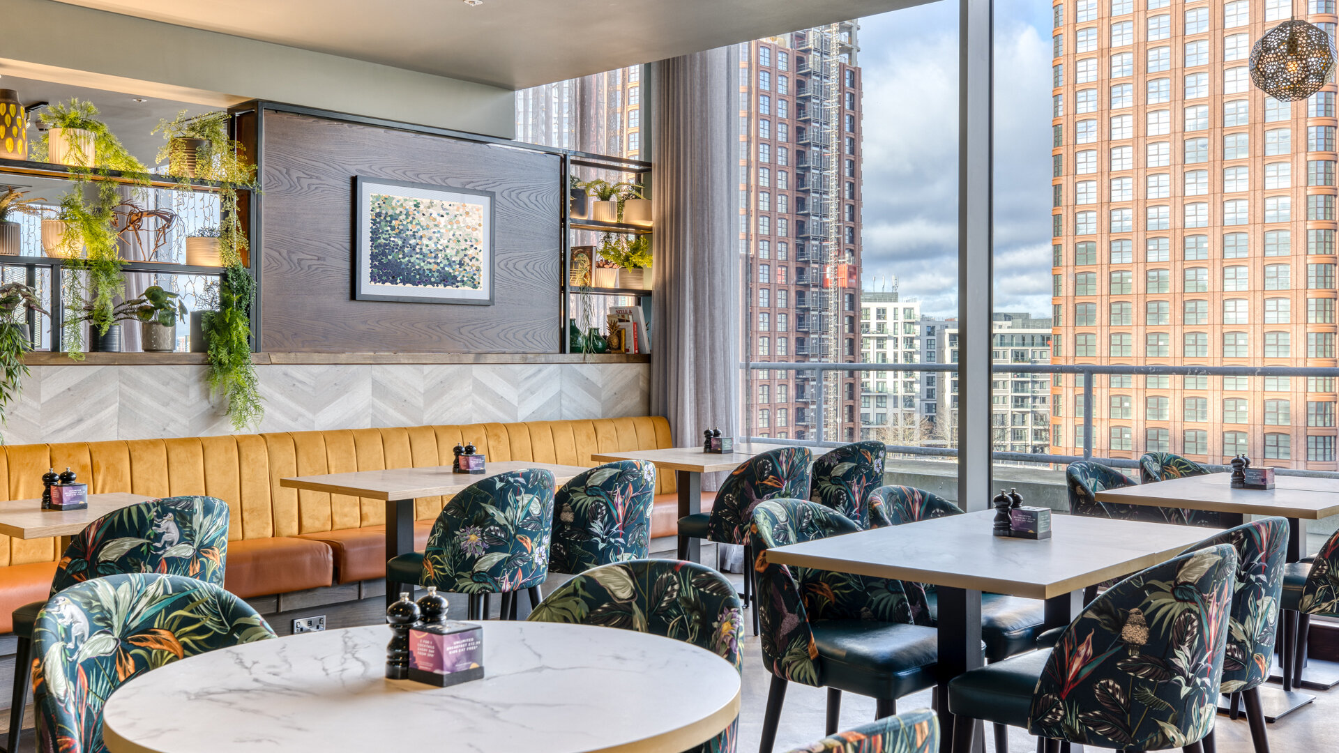 Фото Premier Inn London Stratford